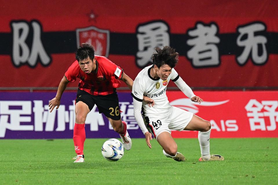 dingy, 胡靖离开蓉 dingy, 胡靖离开蓉