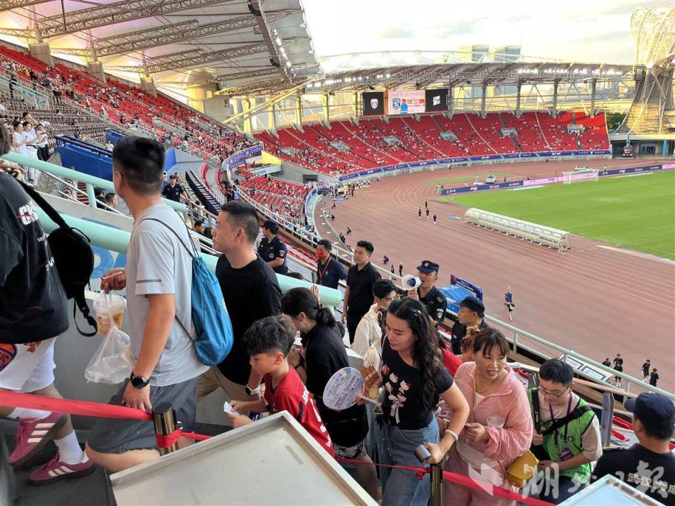 bt, 小时报料热, sYWs