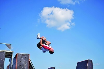 赛道上同时, 世运会跑酷, 个落点