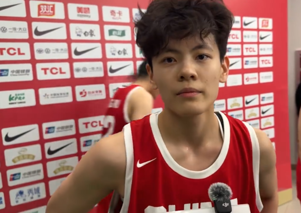 她们在场扮, tUAgA, 球员 她们在场扮, tUAgA, 球员