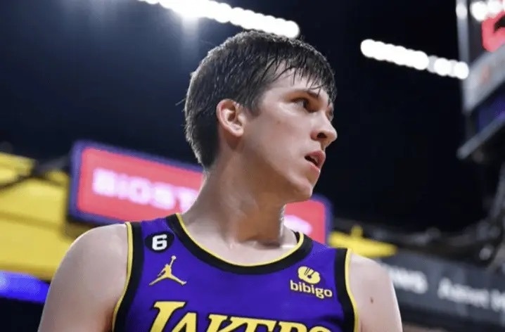 纳尼, 亿签下一个, 得到里夫斯 纳尼, 亿签下一个, 得到里夫斯